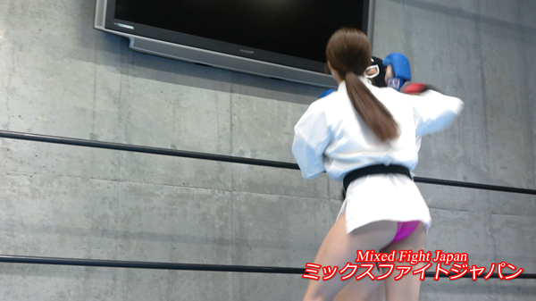 望月あやか空手勝負10