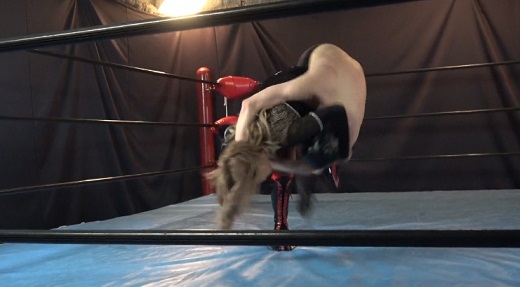 YUNI�����Q������18